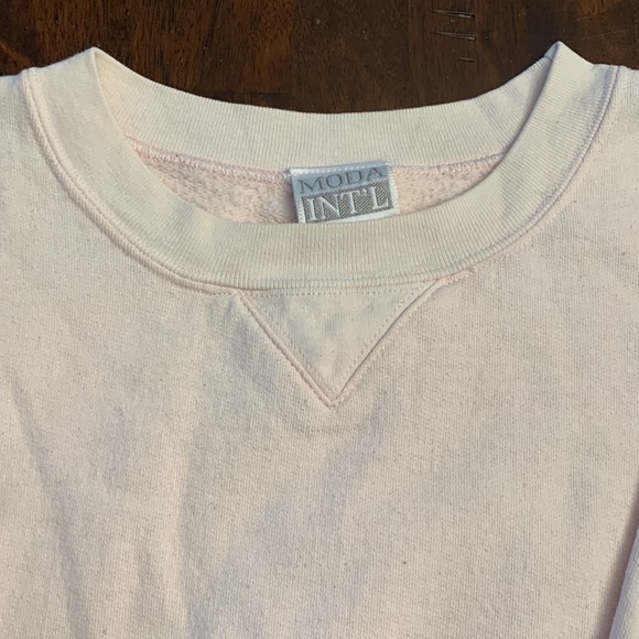 Moda Int’l vintage light pink crewneck sweatshirt, size small - Picture 2 of 4